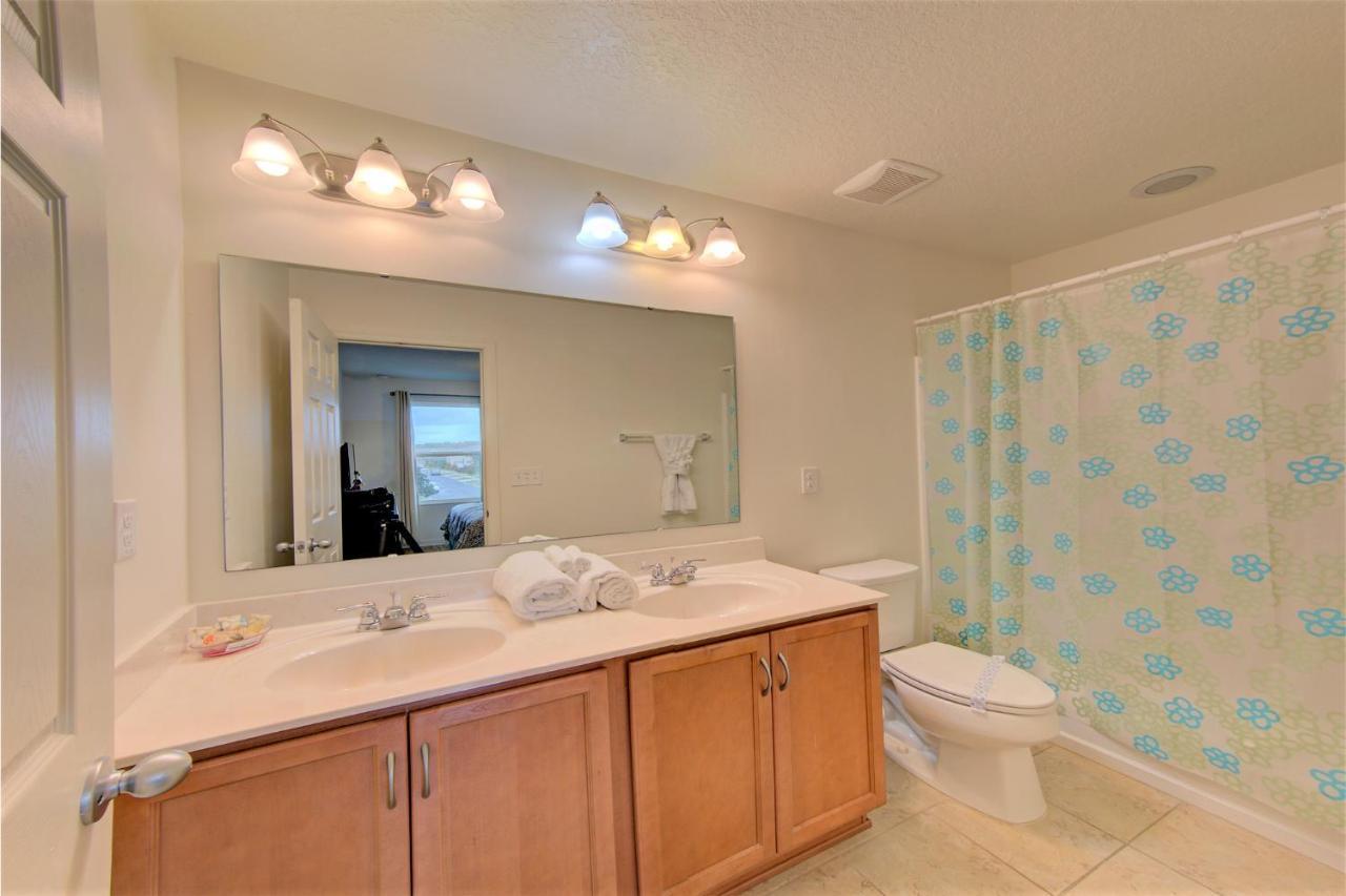 4 Bedroom Sunhaven Townhouse With Pool Near Disney Kissimmee Exterior foto